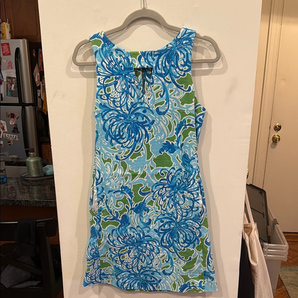 Taylor cotton Floral Sleeveless Dress in Blue Green size 8 keyhole with pockets